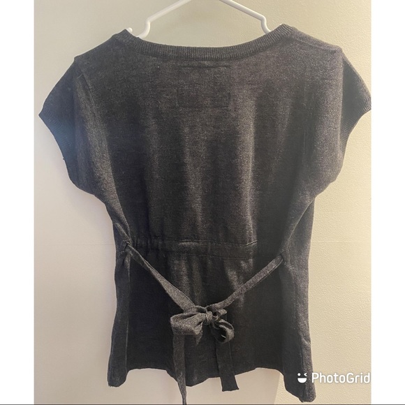 Top - Picture 2 of 2